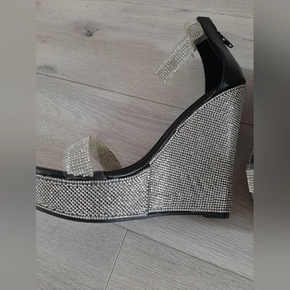 Platform sandals - Picture 3 of 6